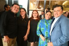 Estebán Soto, Marifer Rivas, Karen Soto, Mónica Torres y David Bustos