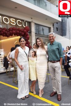 Paty Amador, Valentina Fox, Gabriela Martínez  y Gabriel González , El Palomo