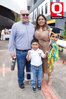 Juan Esparza, Patricio Esparza y Patricia Garcés