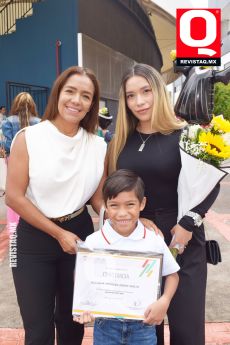 Susana Salazar, Andre Quezada Andrade y Rachel Andrade