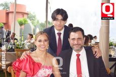 Gaby Arroniz, Santiago Tejada y HéctorTejada