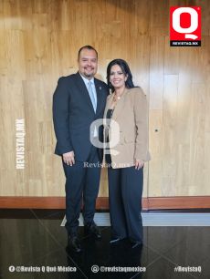 Lic Pablo Elizondo y Claudia Barrientos