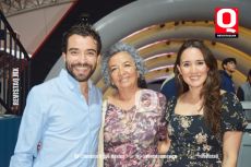 Emmanuel Segiviano, Angélica Tostado y Carolina Hernández
