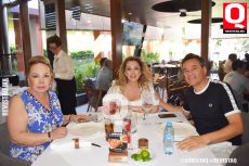 Irma Peréz Ruiz,  Erika Peréz y Francisco Granados