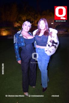 Wendy Guevara y Evelyn Hernández.