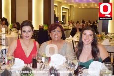 Sandra Atilano,  Chayito Copado y Larissa Villalobos