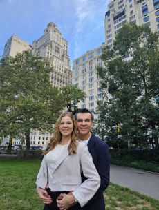 hermosa foto de Thuany Martins y Adrián Uribe  en Central Park
