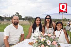 Josue Armas, Cynthya Peréz y Noemi López
