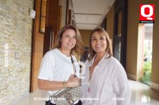 Vanusa Nienow y Antonieta Mosqueira de Peña