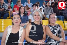 Karina González,  Liliana Reyes y Angélica Reyes