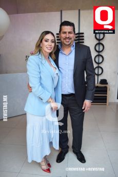 Karla Macín y Jorge Jiménez, muy atentos