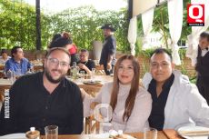 Jonathan Lozano,  Jessica García y Jonathan Acevedo