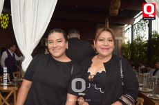 Vanessa Acevedo y Consuelo Diego