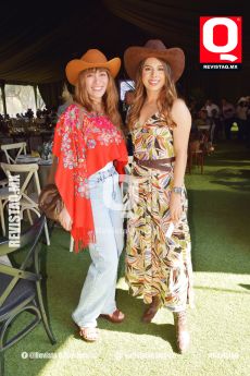Aurora García y Nayeli Valadez