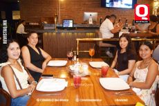 Johanna Aranda González, María Esther González,  Yanet Aranda González y Marisol Aranda González