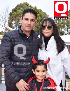 Iván González, Renato González y Úrsula Díaz de Sollano