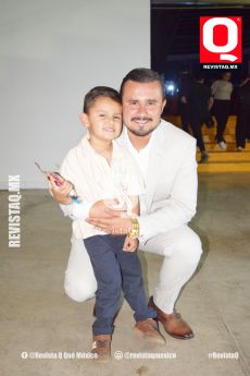 Adrian Valdivia y Adrian Valdivia