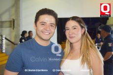 Miguel Flores y Frida Esparza
