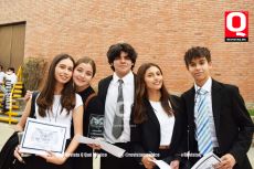Caro Soto, Dania Gama, Carlos Gutiérrez, Cris Mota y Andrés Arellano
