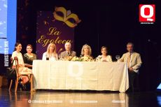 A   Atmósfera del evento. Confeti encuentro poético-musical