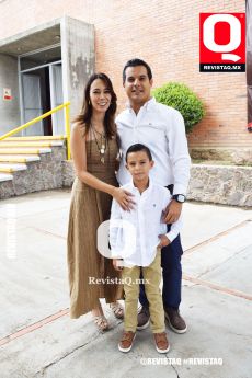 Claudia García,  Santiago Torres y Jaime Torres