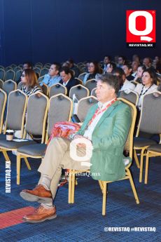 Dr. Luis Álvarez