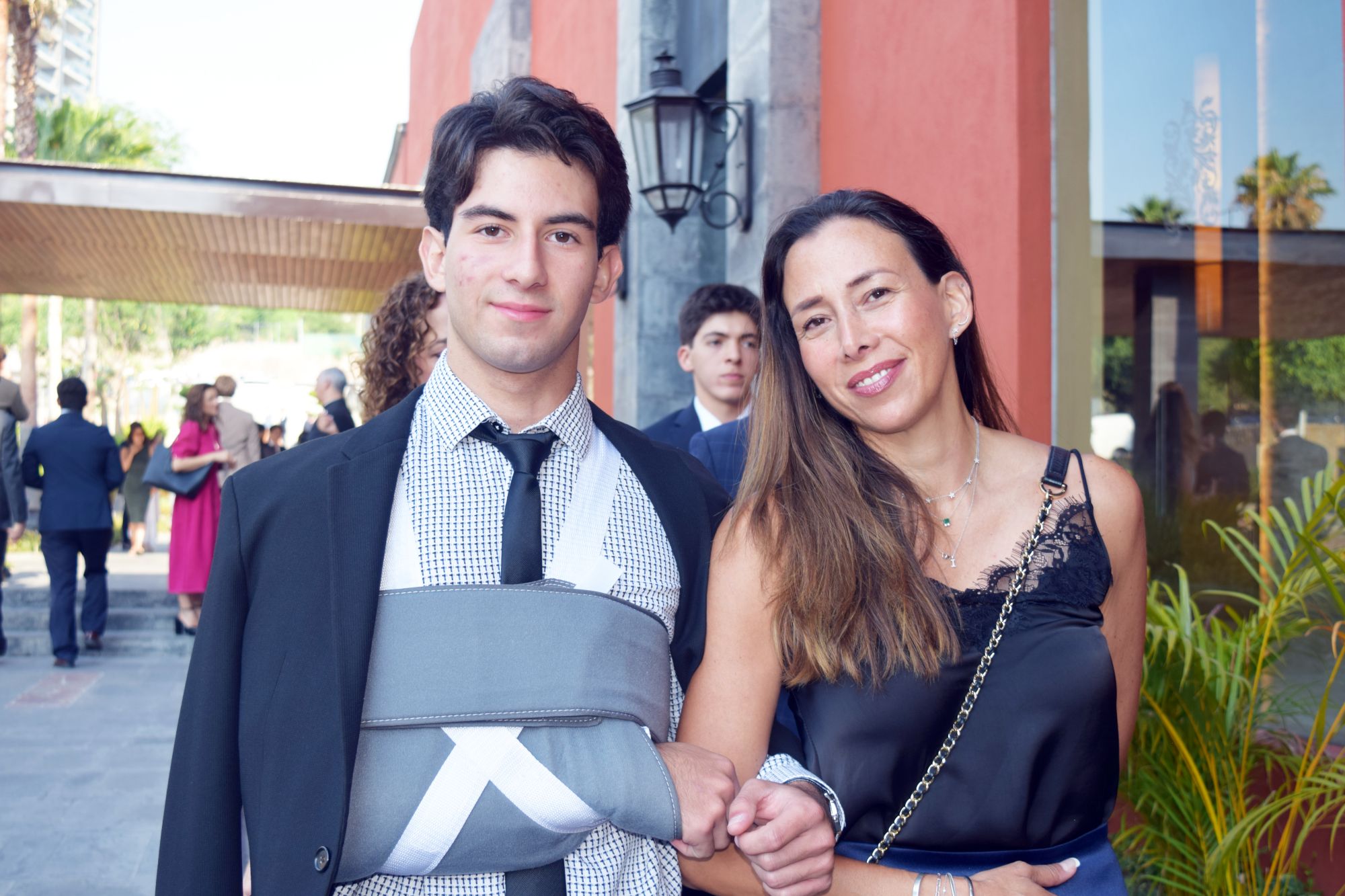 CONSIENTEN A MAMÁS EN SU DÍA - Revista Q