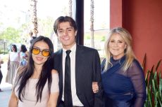 Karely Caldera y Karla Becker