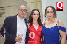 Vitelio Araiza,  Sofía Araiza y Cristina Araiza