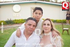 Gabriel Mendoza,  Sayan Mendoza Borja y Denisse Rangel