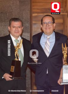 Dr. Marco Pérez, Secretario de Salud Gabriel Cortés y Vicky Velázquez .