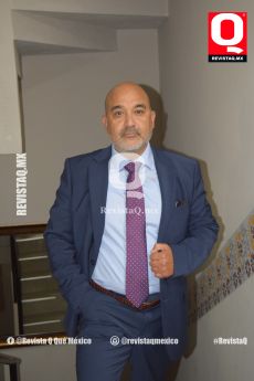 Carlos Alvarado