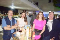 Ramón Estrada,  Carolina Estrada,  Mirna Estrada y Jesús Enriquez