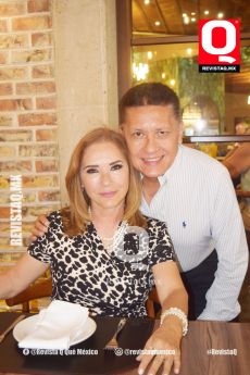 Irma de Vázquez y  Luis Vázquez
