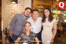 Luis Martín, Irma Martínez de Vázquez, Luis Vázquez y Ana Sofía Vázquez