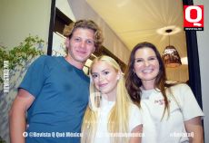 A    Fabián Castro, Lucia James y Diana Castillo
