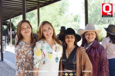 Anabel Godínez,  Deyanira Becerra, Gina Nuñez y Chely Pio