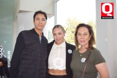 A   Kamil Ríos, Karla Ríos y Janett Warren