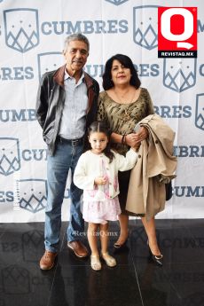 Víctor Ríos, Valentina Ríos y Julieta de Ríos