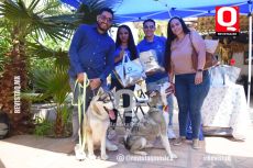Marisol Durán y David Sánchez con Dakar y Akira
