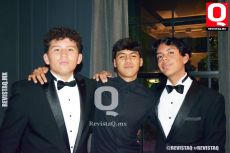 Marcelo Ávila,  Ian Valverde y Christian Vázquez