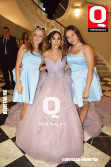 Mia Fernández y Sarah Nieto