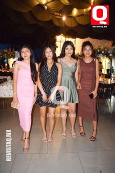 Renata Villegas,  Kimberli Cisneros,  Sarahi Moralos y Naomi Reyes