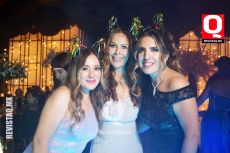 Sandra, Nuria y Alma Camarena
