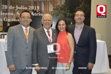 El Dr. Benjamín Gallo, el Dr. Benjamín Gallo Chico, Ana Lucía Gallo y Edgar Adolfo Gallo