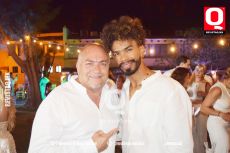 Tony Mejia y Zeyzer