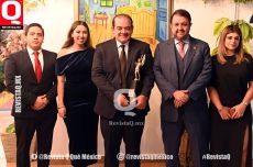 Sergio Rosas, Araceli Flores, Lic. Christian Serna, Víctor Franco y María José Lara