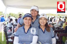 Yanet Medina,  Leticia Canadá y Dolores Murillo