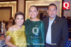 C.p. Ma Esther Santos y C.p. Paty Bueno