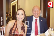 Claudia Zepeda e Ing. Gilberto Vázquez